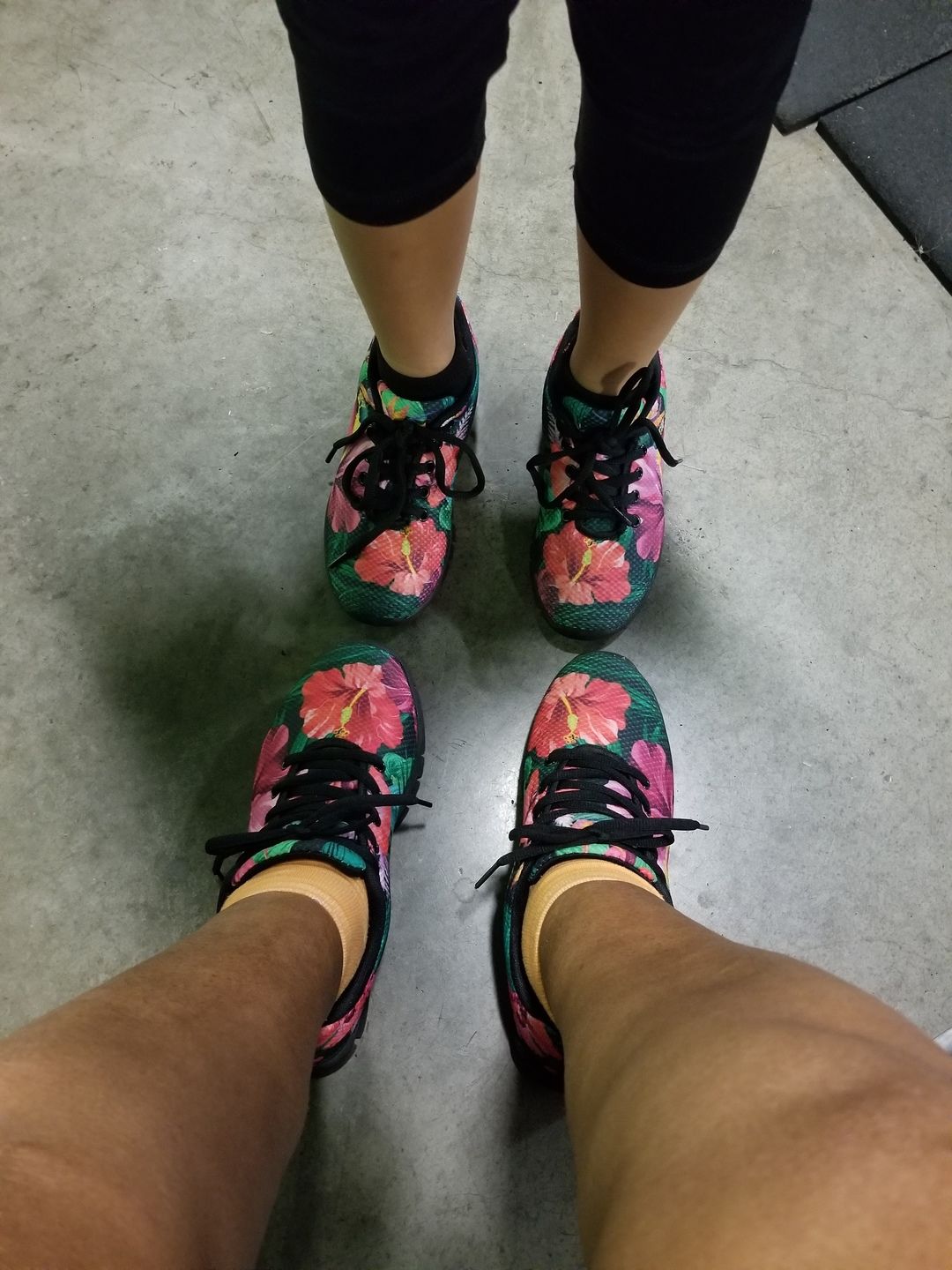 Customer photo review of Women's sneakers Hibiscus Plumeria Hawaii flower haw1093