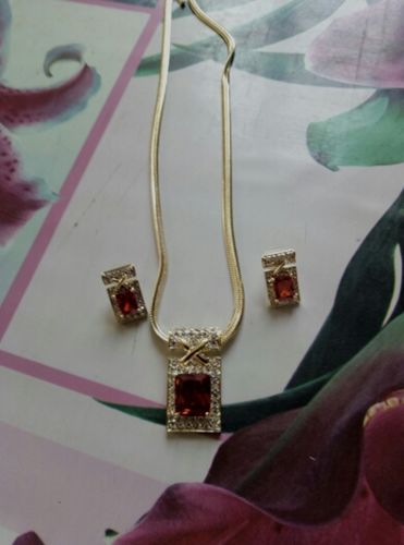 Limited Edition Dark Red Earrings and Necklace Jewelry Set for Women MJG0027