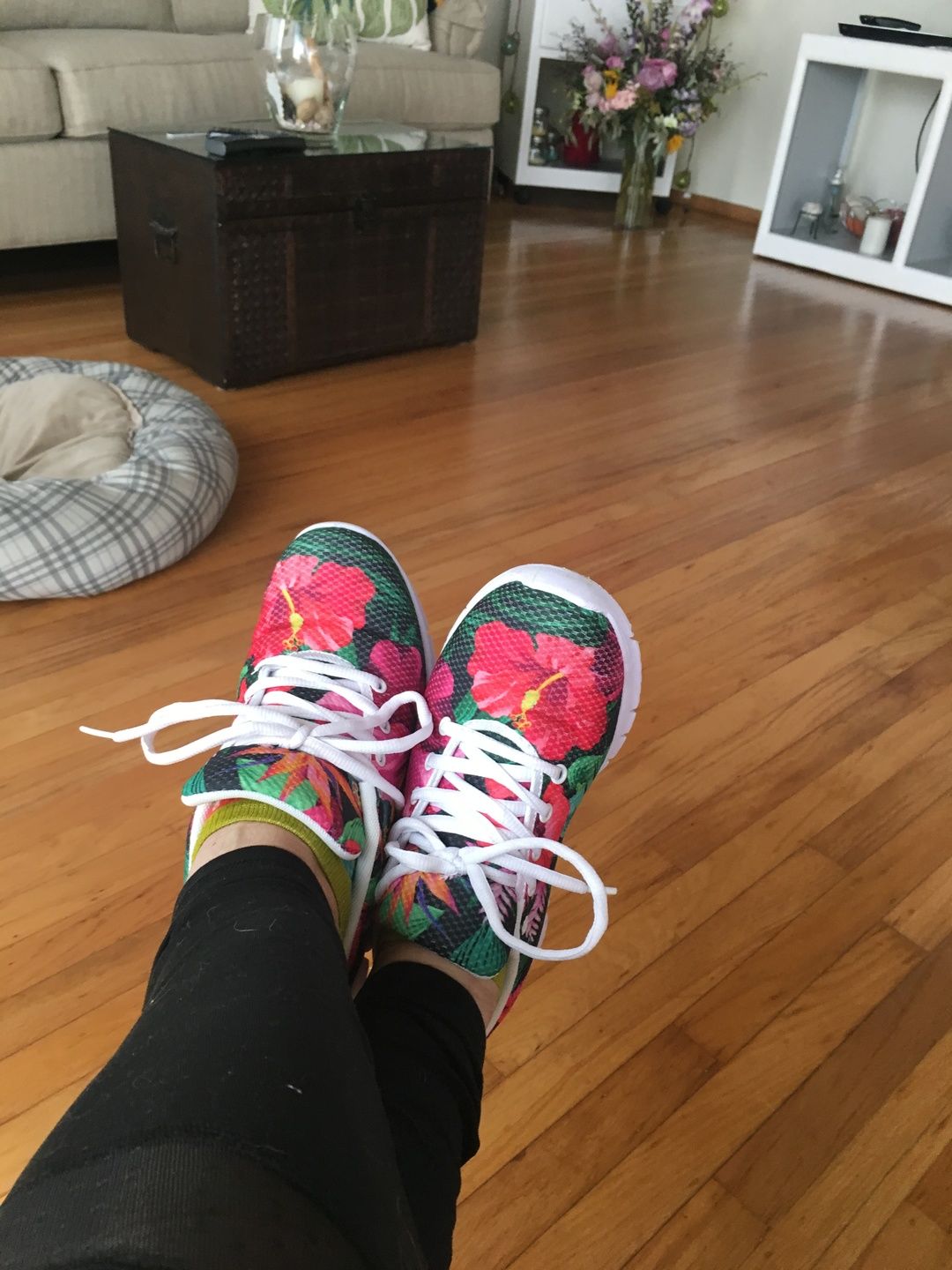 Customer photo review of Women's sneakers Hibiscus Plumeria Hawaii flower haw1093