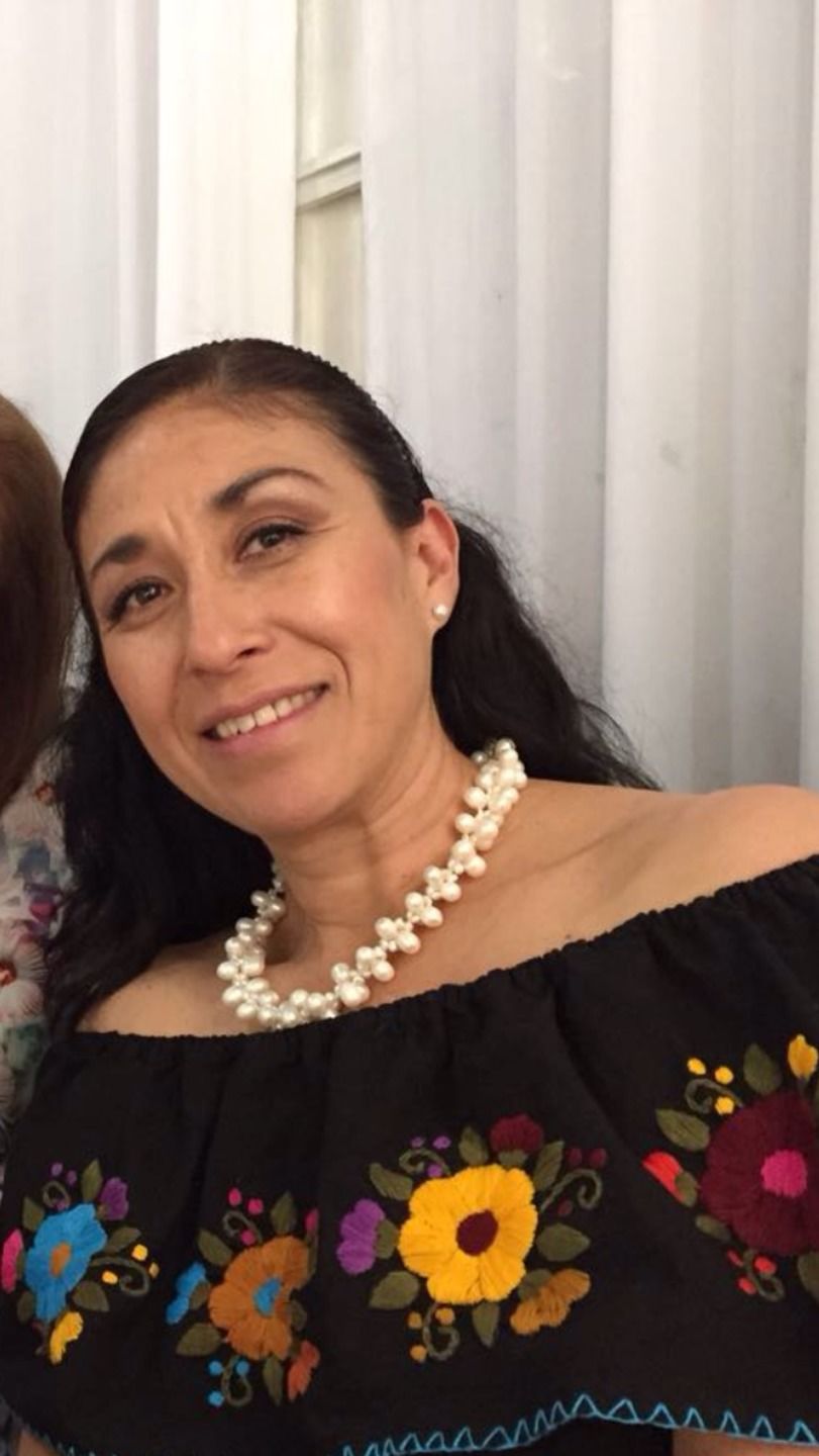 Customer photo review of Maquillaje Líquido 02