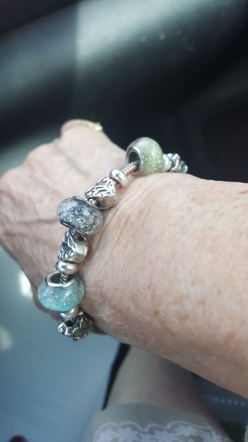 Customer photo review of Metallic Bead Multi-Pack with Cremains