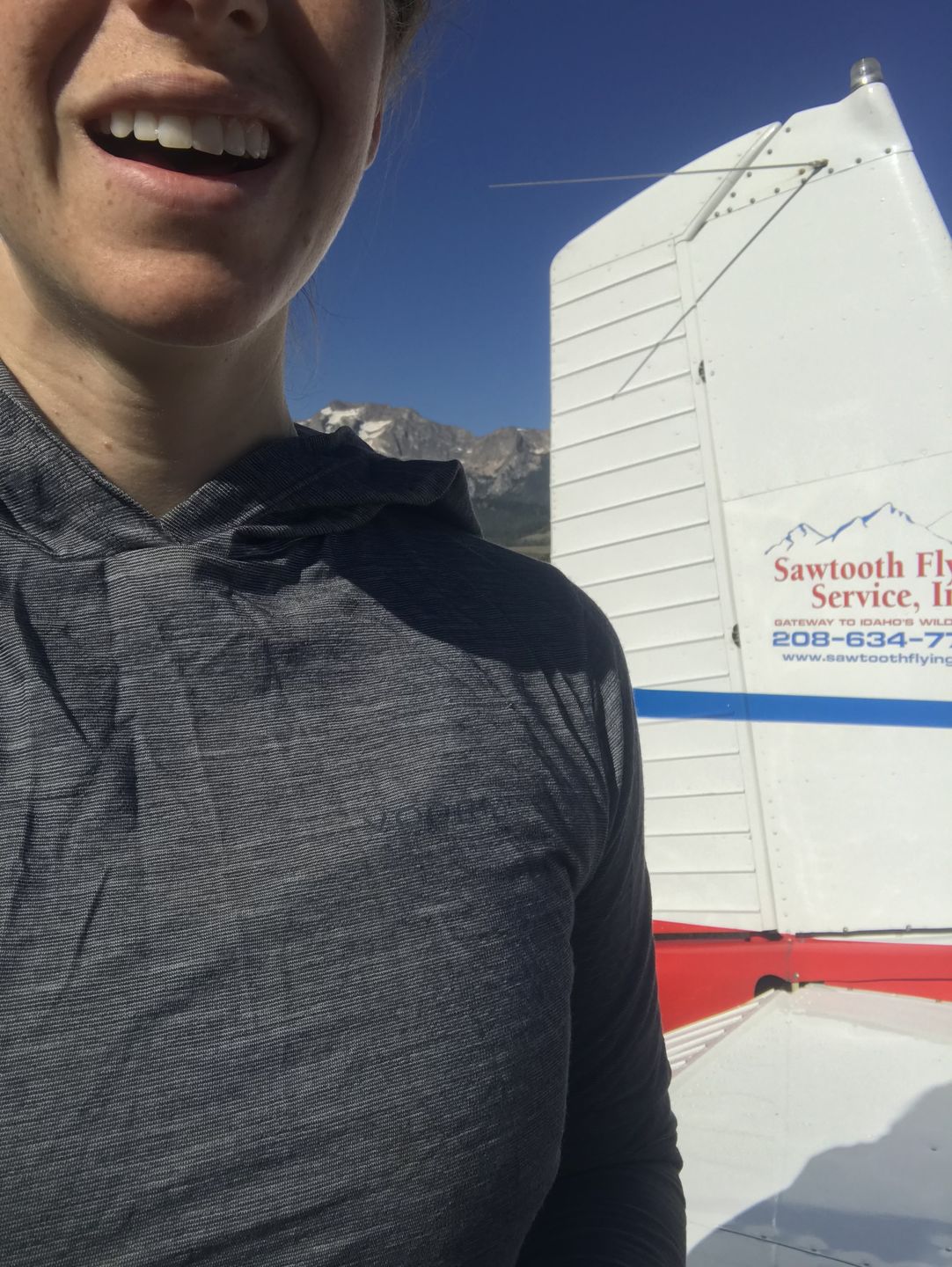 Customer photo review of WOMEN'S RIVER RUN HOODIE