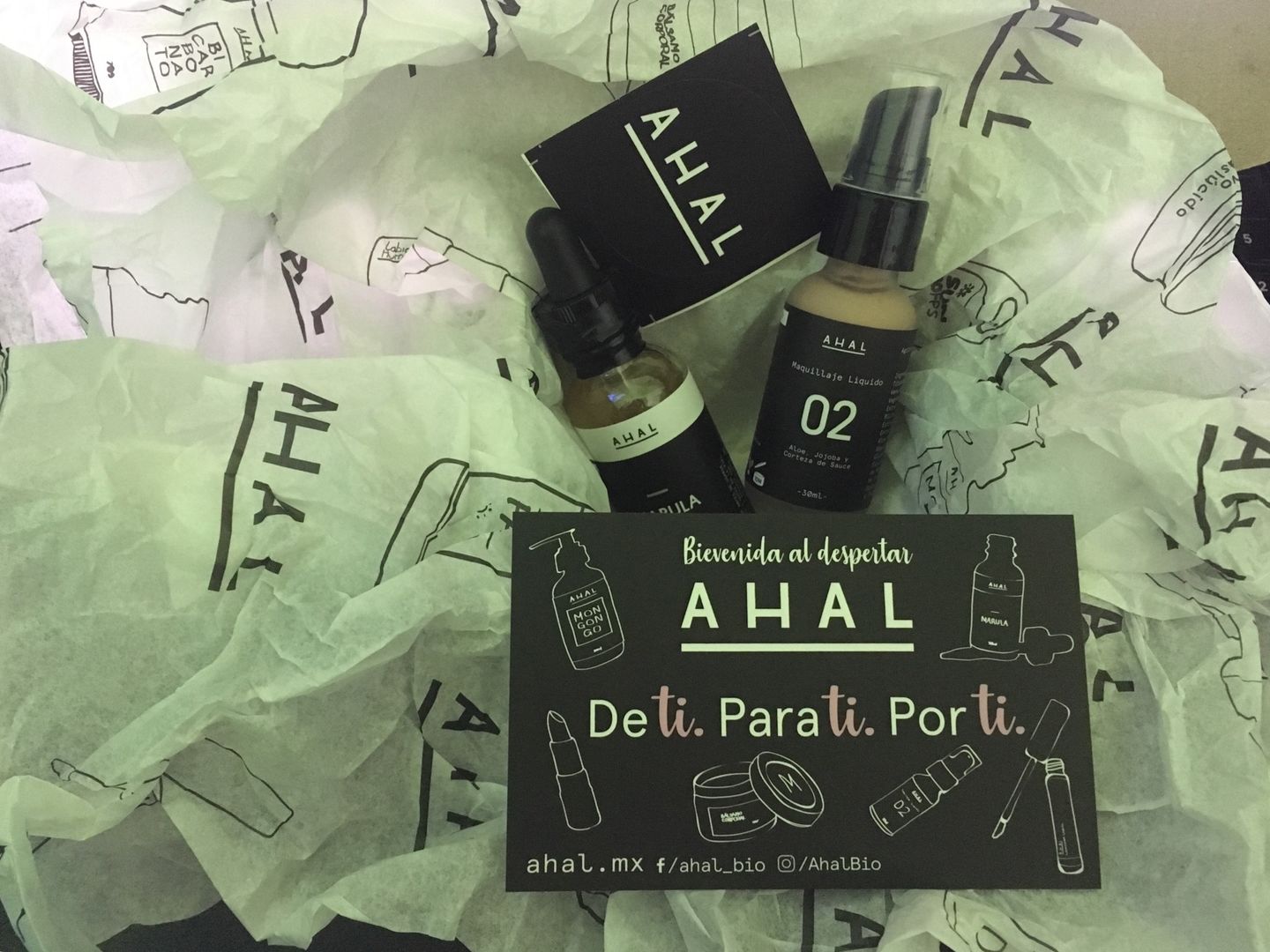 Customer photo review of Maquillaje Líquido 02