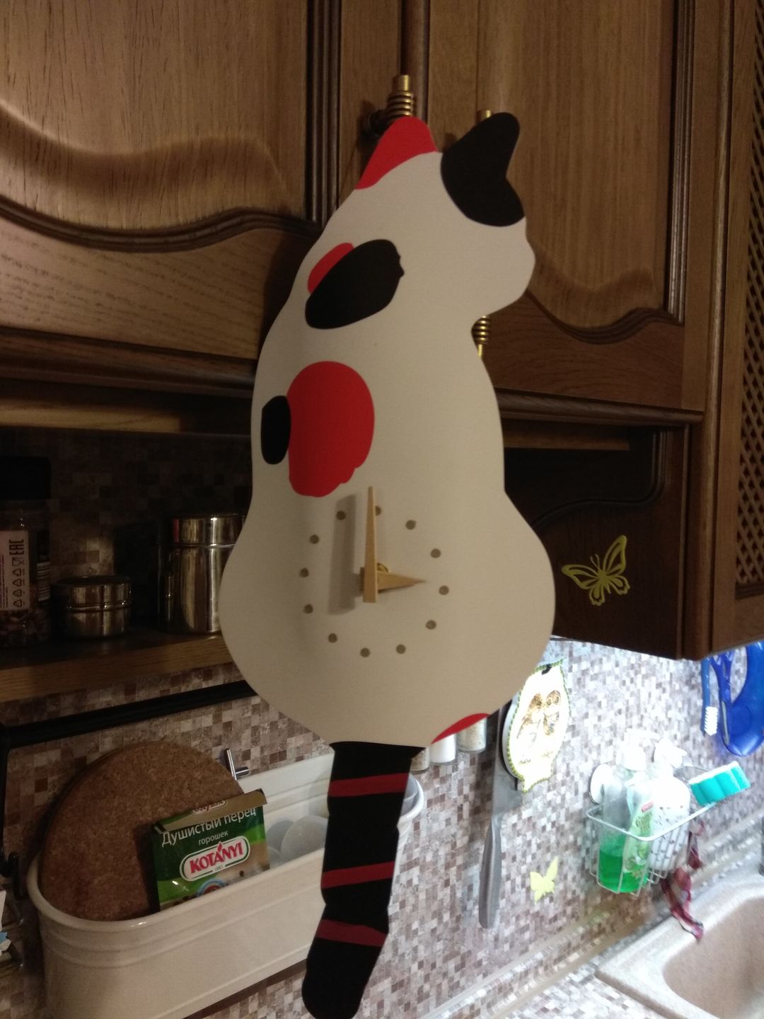 Customer photo review of Wag That Tail Clock