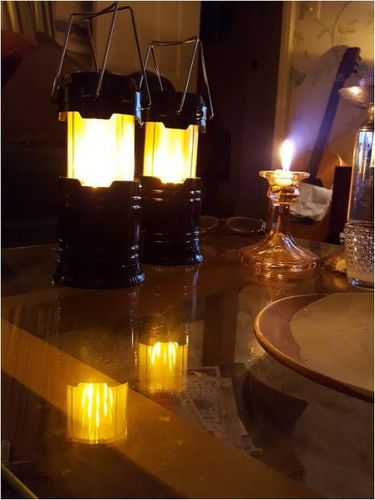Johnny Boy review of Portable Outdoor LED Flame Lantern Flashlights