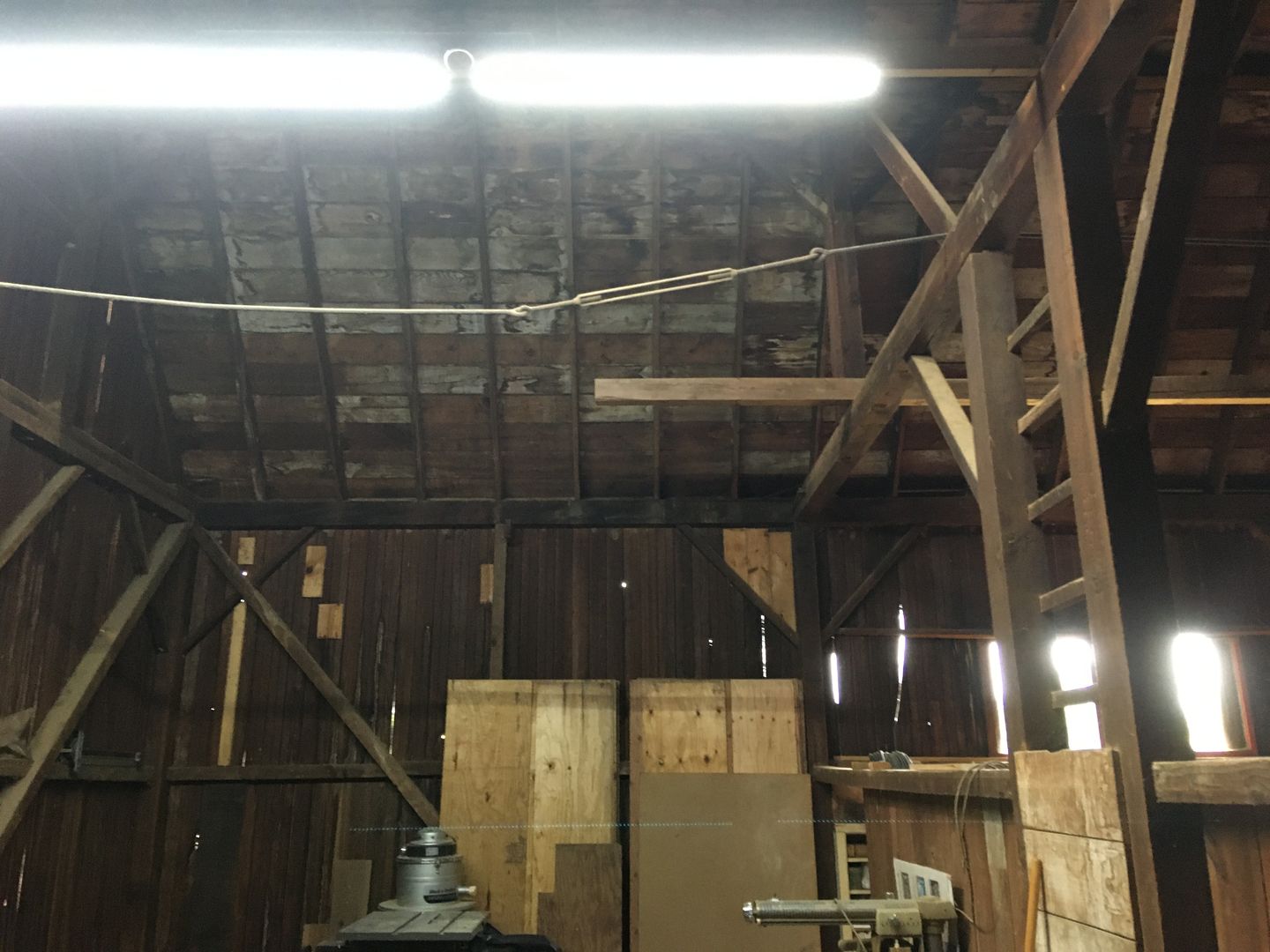 Customer photo review of T8 4ft V Shape LED Tube 30W Integrated 6500k Clear, 4 foot LED shop lights, 4000 Lumens