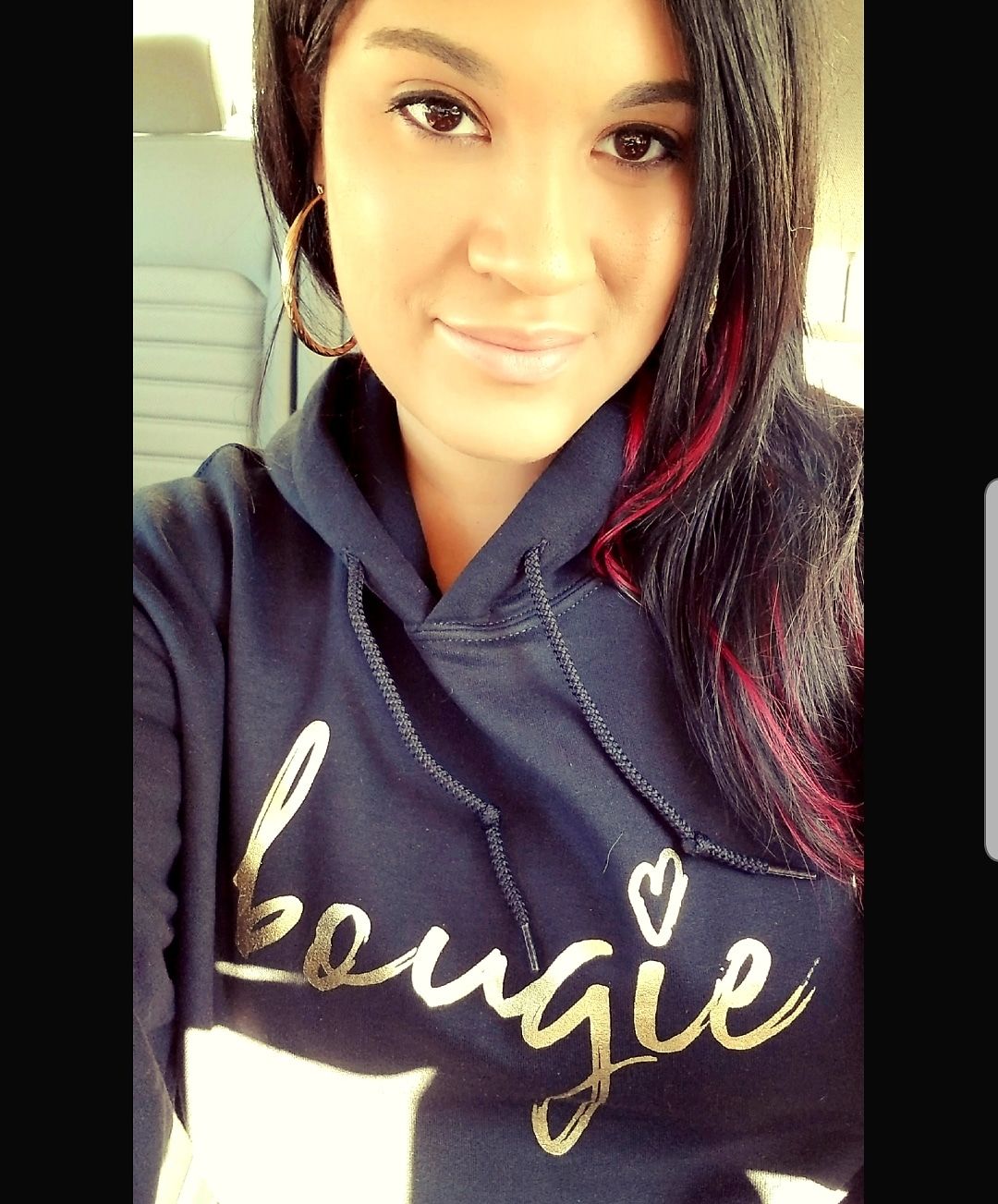 Customer photo review of Bougie Sweatshirt