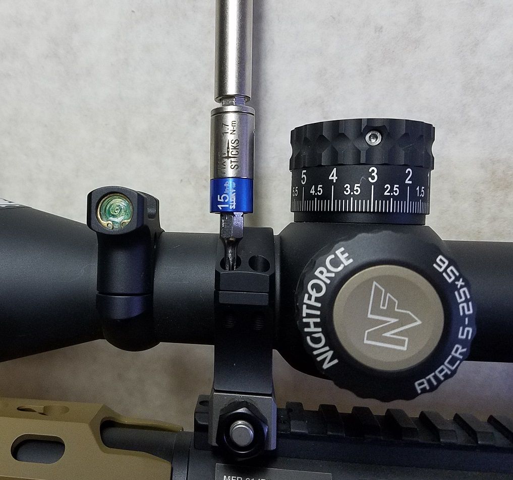 Customer photo review of 65, 45, 25 & 15 Inch Lbs Kit With Deluxe Case, T-Handle, and Extended Bit