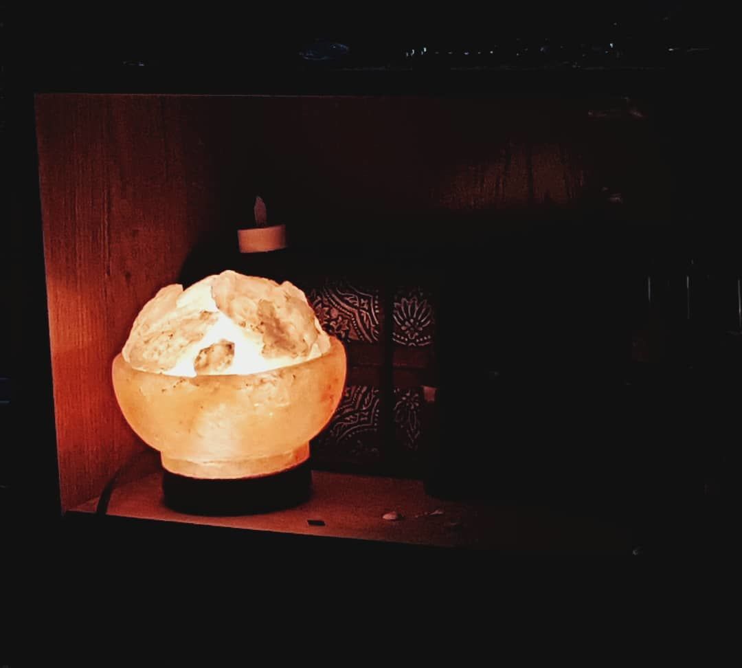 Customer photo review of Fire Bowl Himalayan Salt Lamp