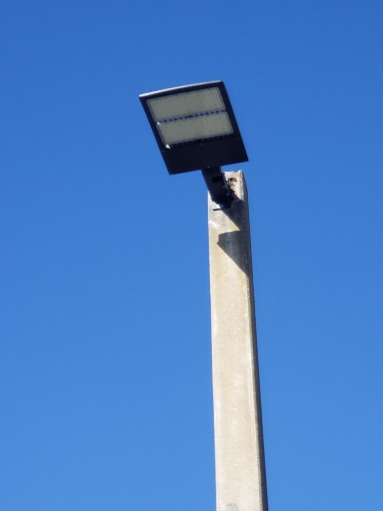 Customer photo review of 200W LED Pole Light ; 5700K ; Universal Mount ; Bronze ; AC100-277V