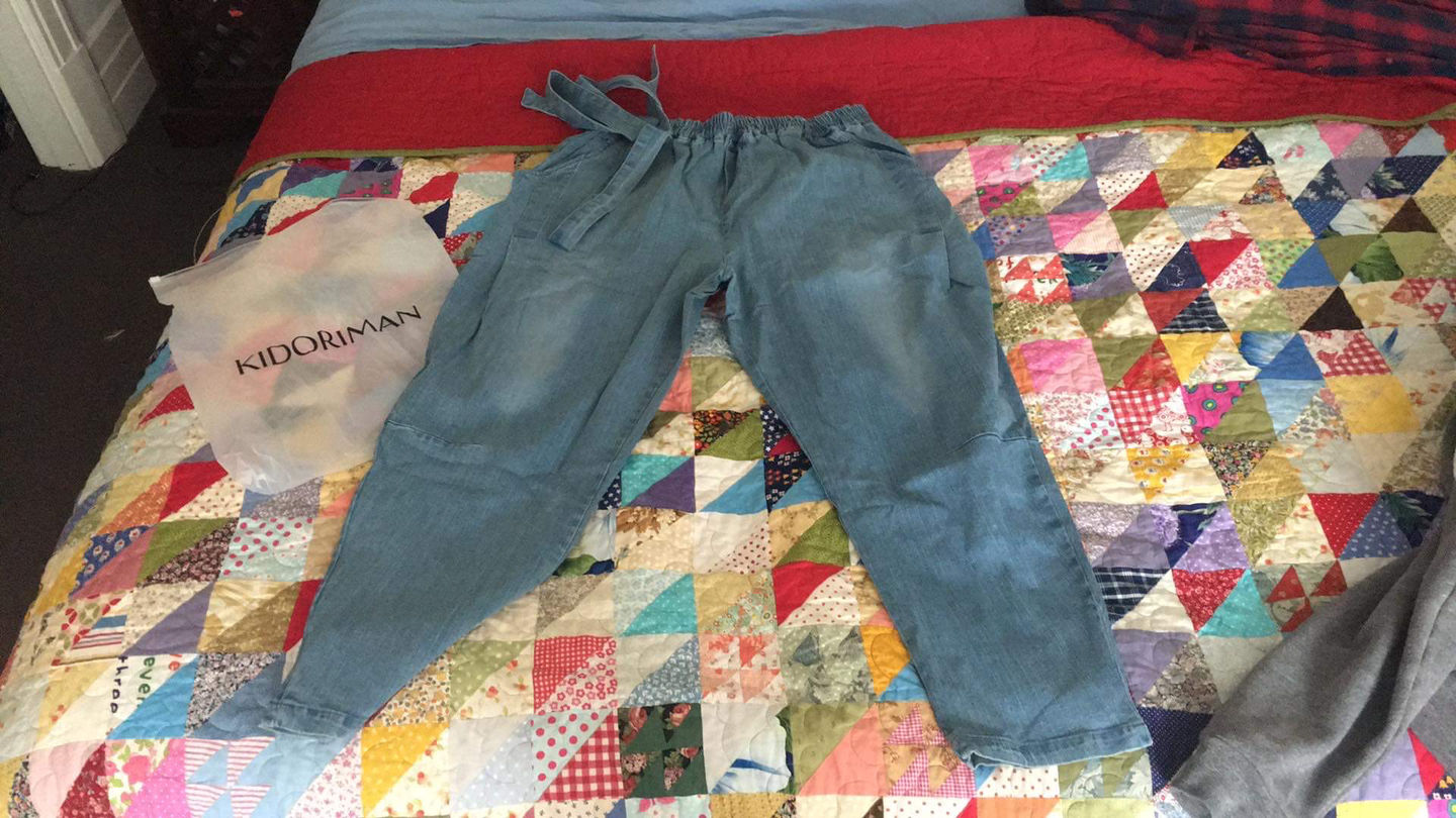 Customer photo review of Oleno Denim Pants