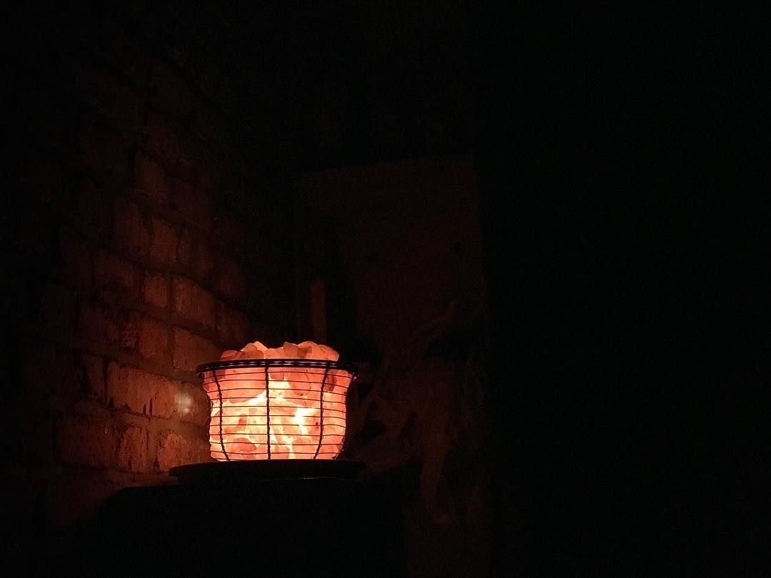 Customer photo review of Basket Salt Lamp With Salt Chunks