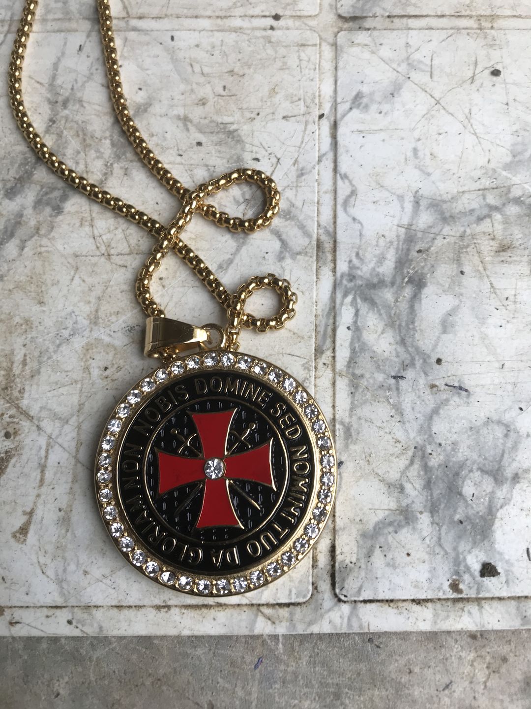 Customer photo review of Collier du Seigneur Templier