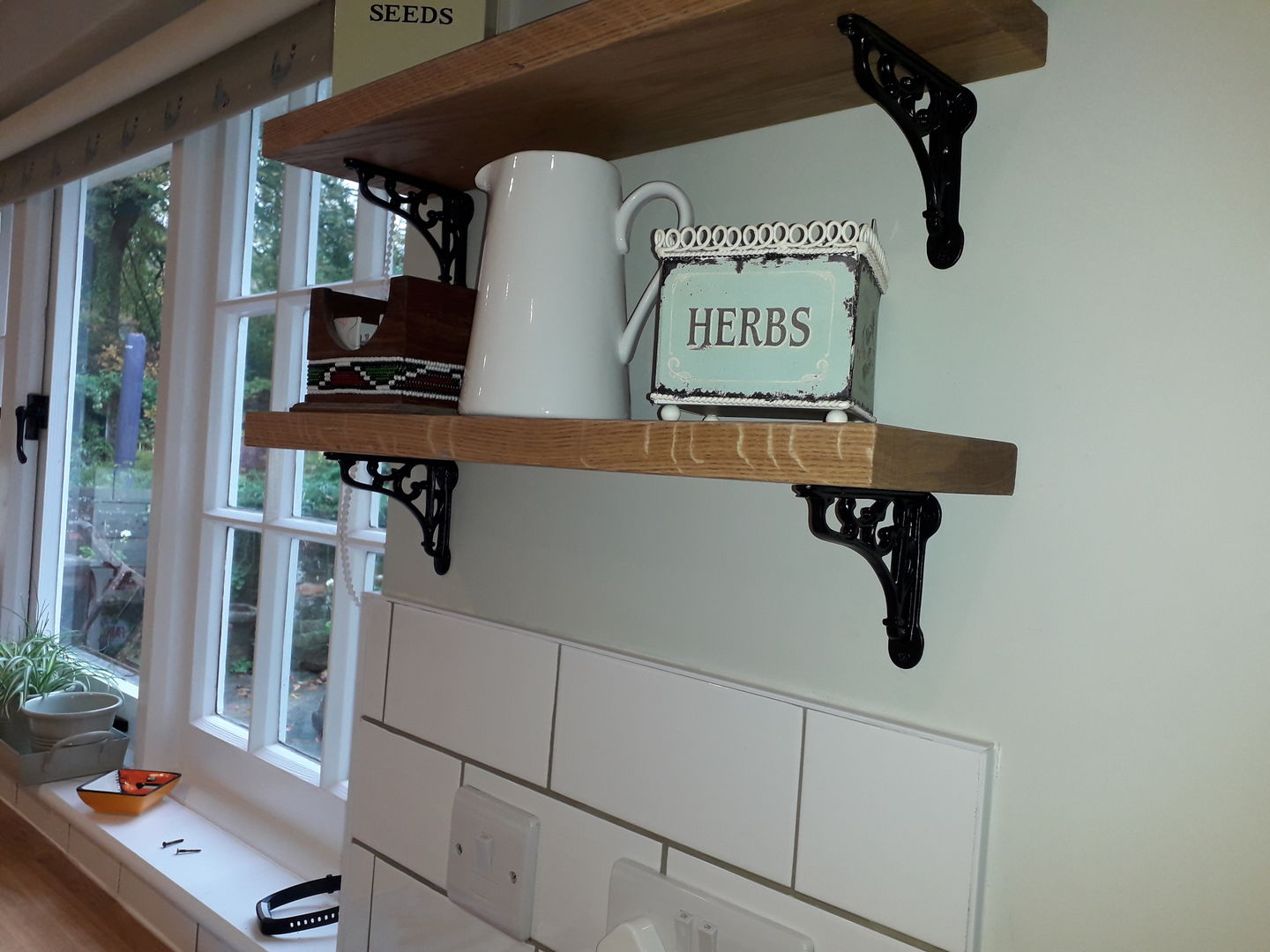 Customer photo review of 4 Inch Victorian Scroll Cast Iron Shelf Bracket