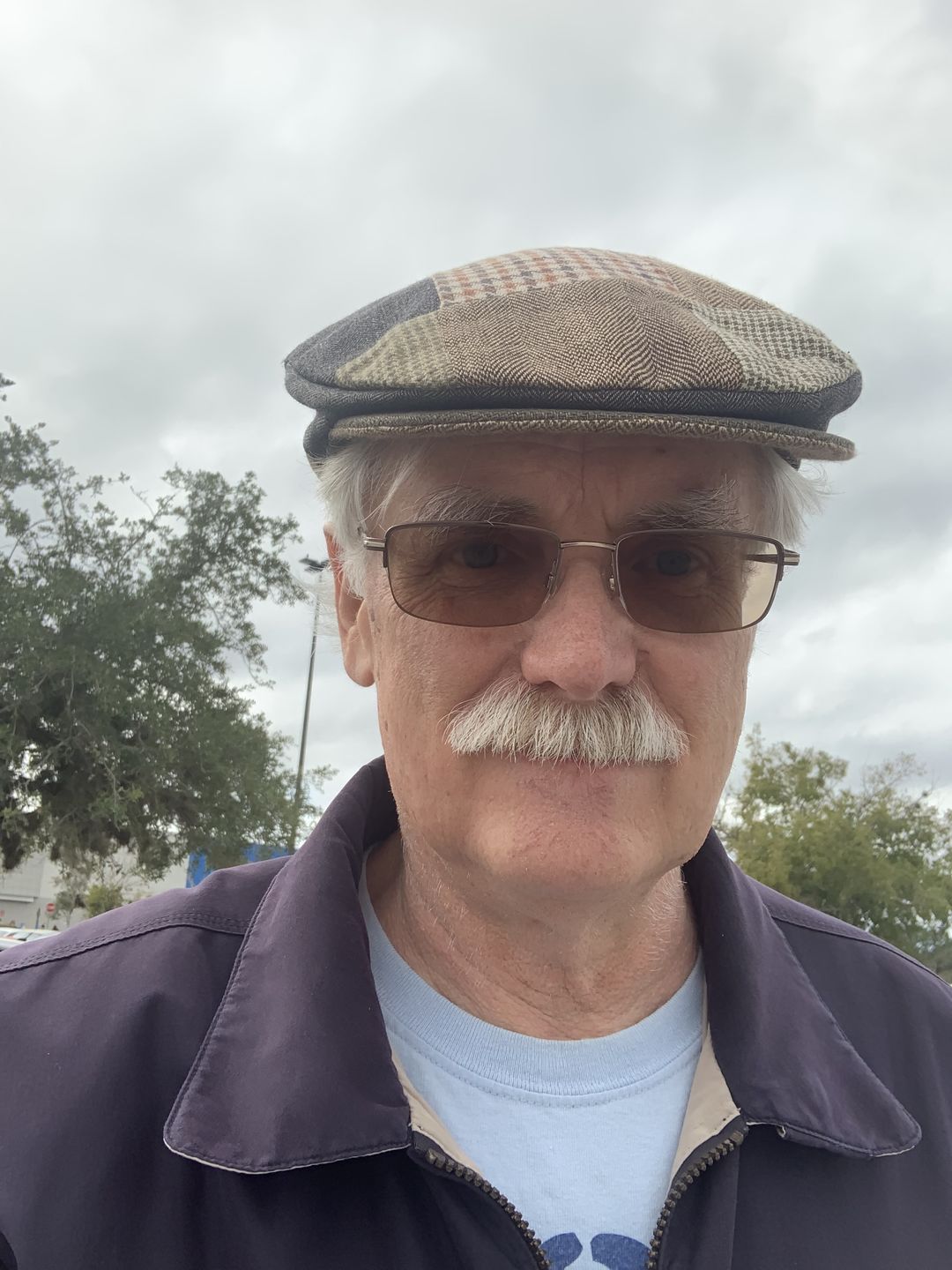 Customer photo review of Vintage Cap Patchwork Linen