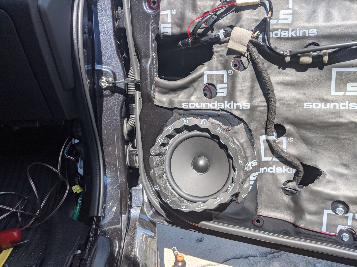 Customer photo review of SoundSkins Rings v3