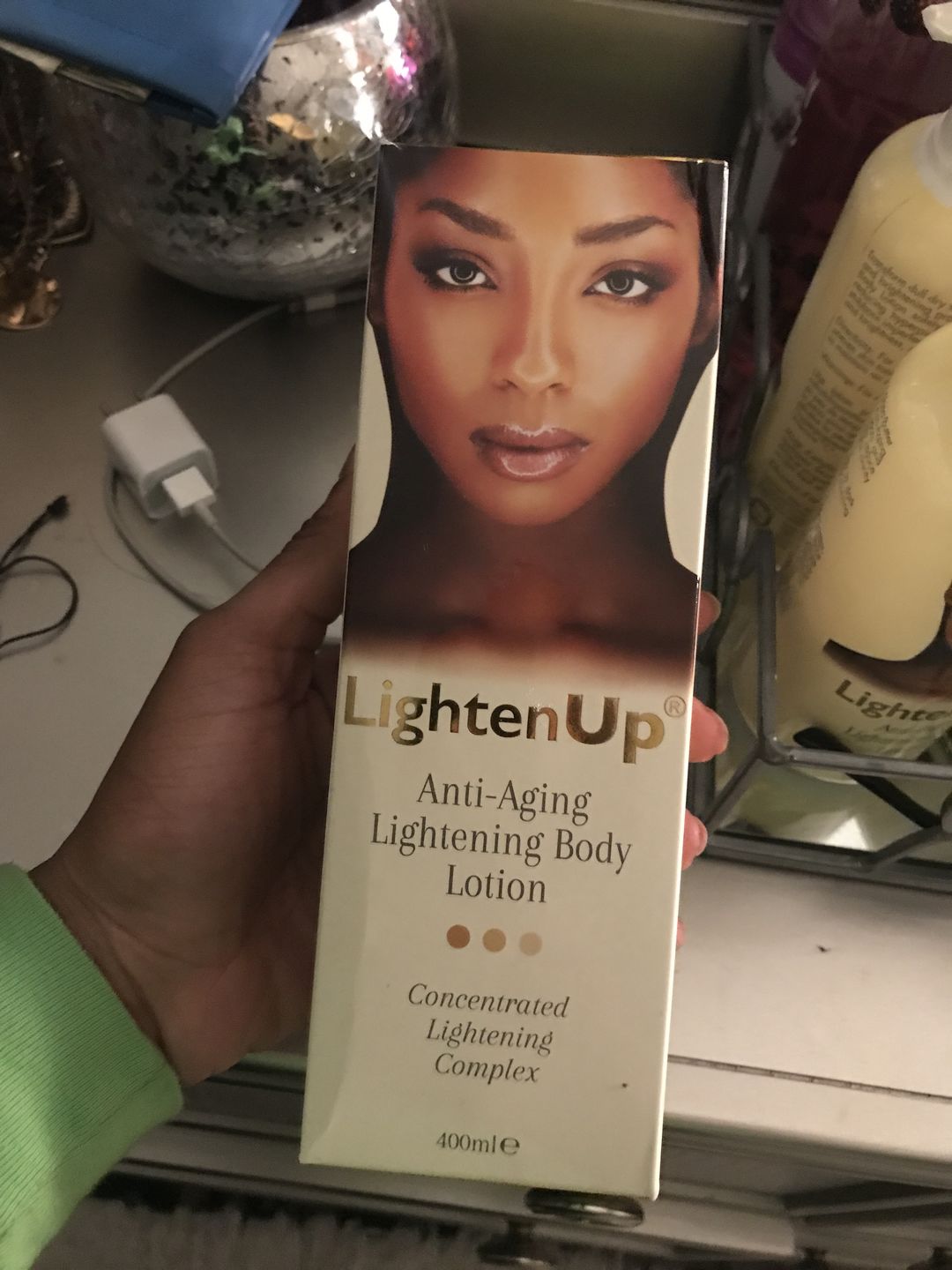 Customer photo review of Omic LightenUp Anti-Aging Lightening Cream - 100ml