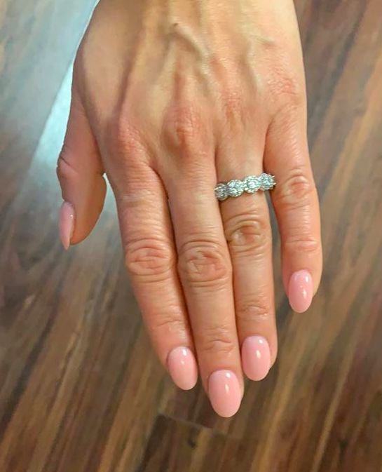 Customer photo review of S925 Round Cut 1.5 Ct Fashion Halo Five Stone Anniversary Ring In Sterling Silver