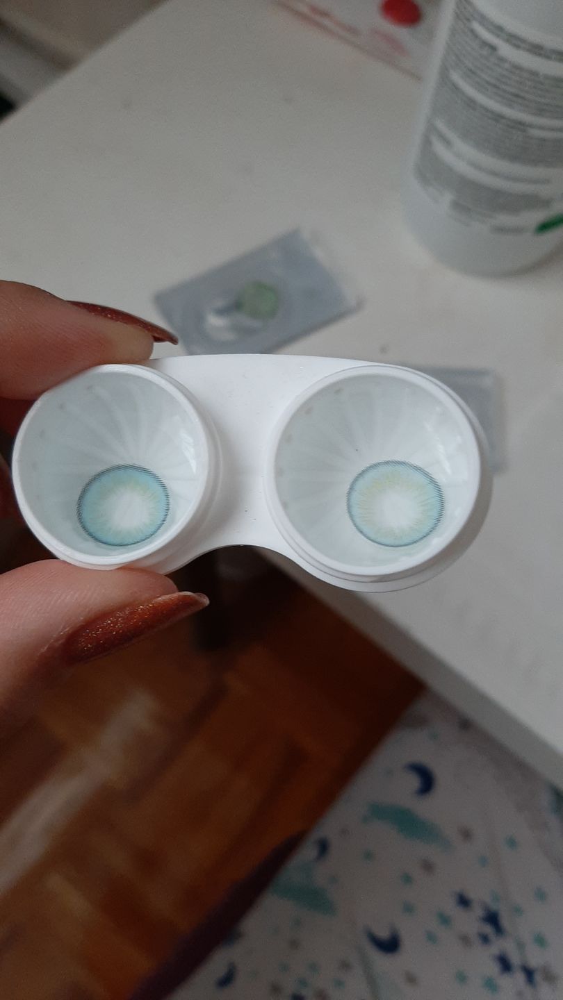 Customer photo review of Kazzue Fantasy Blue