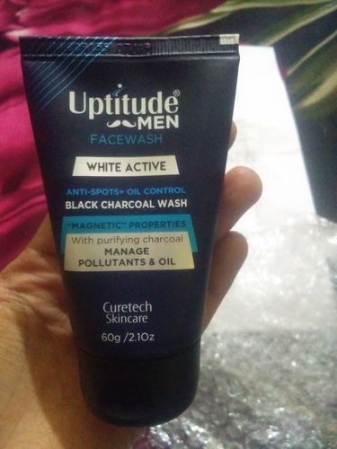 uptitude face wash