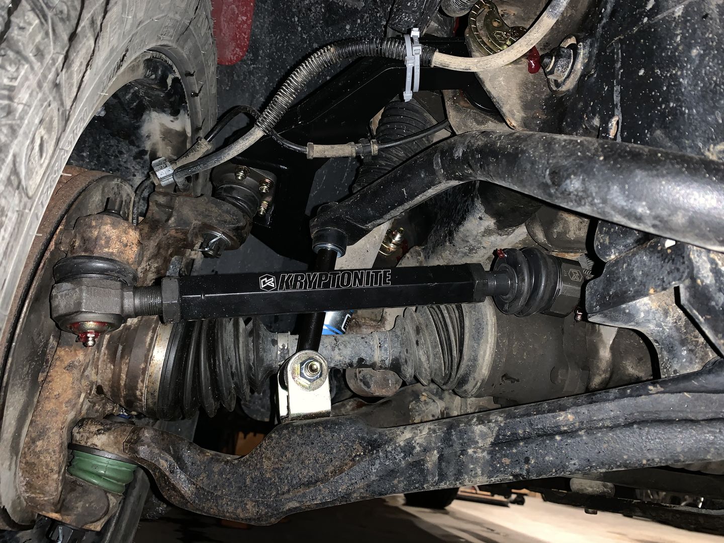 Customer photo review of 2001-2010 Duramax Death Grip Outer Tie Rods (KRTR10)