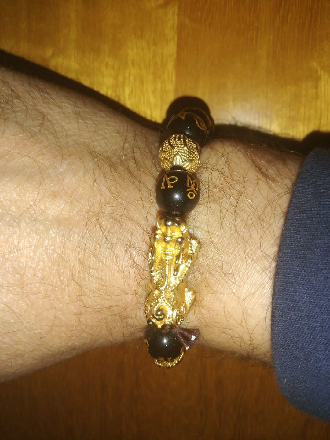 Customer photo review of Feng Shui Schwarzes Obsidian Glücks Armband