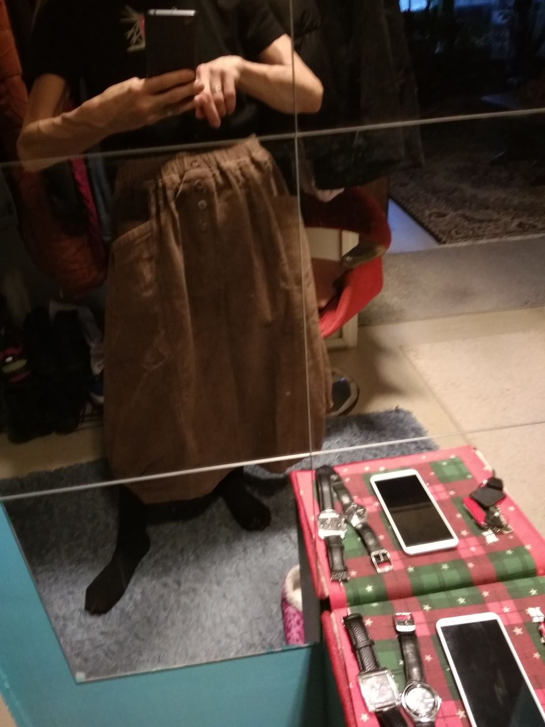 Customer photo review of Plus Size - Elastic Waist Calf Length Winter Corduroy Skirt