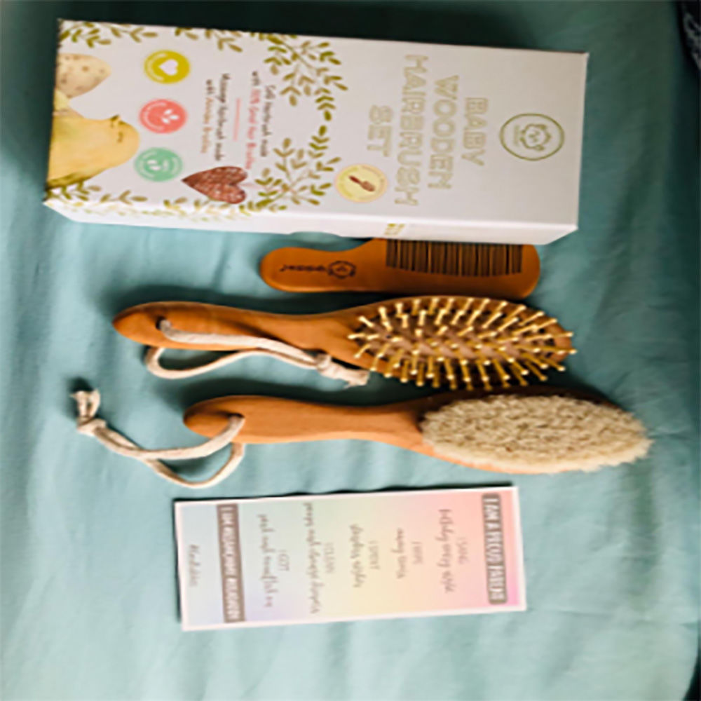 Customer photo review of Baby Hair Brush and Comb Set