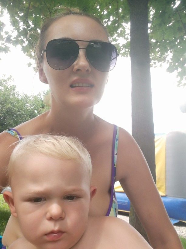 Customer photo review of Ombre Pilot Shades