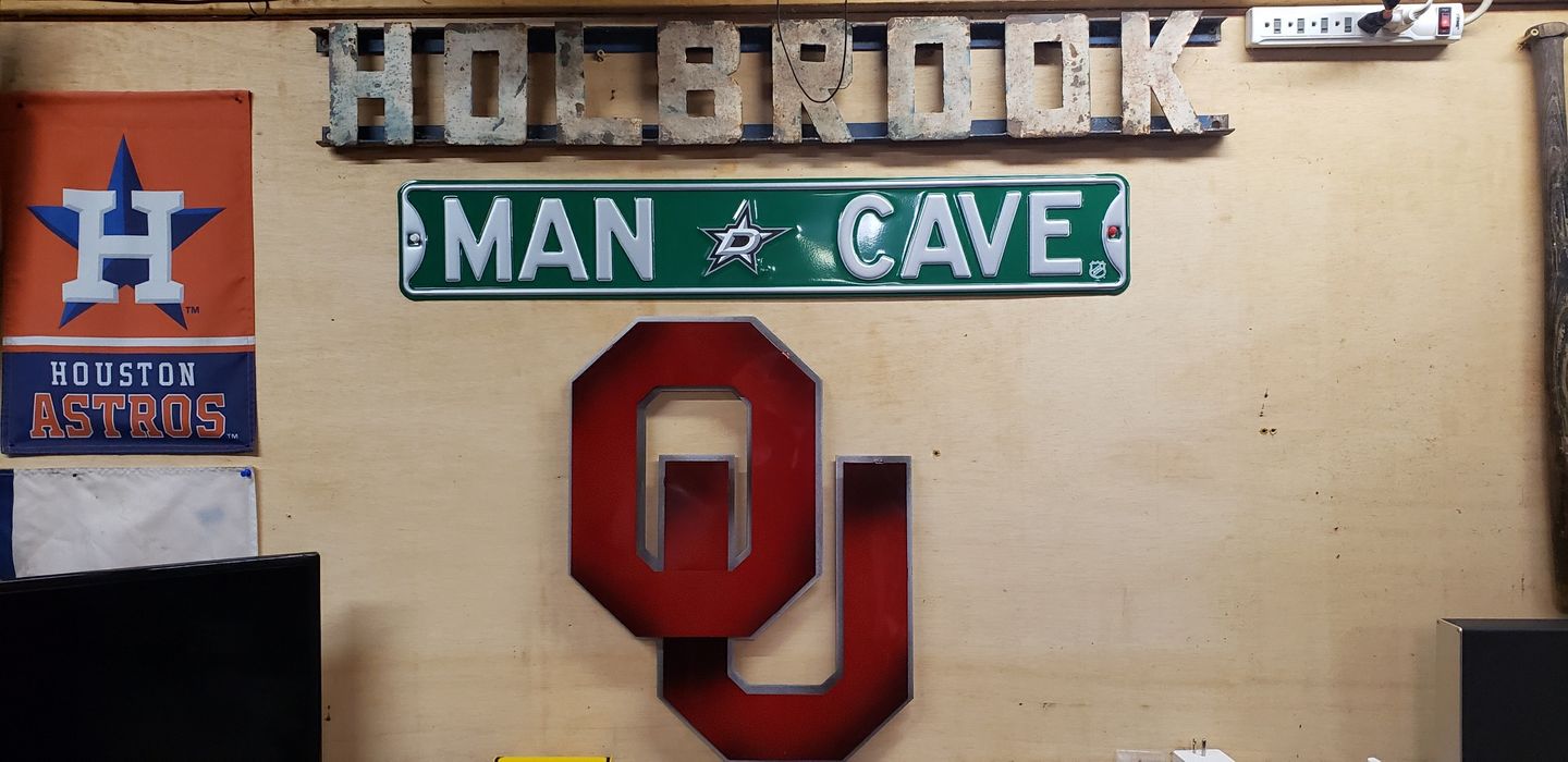Customer photo review of University of Oklahoma Vintage 3D Metal Artwork
