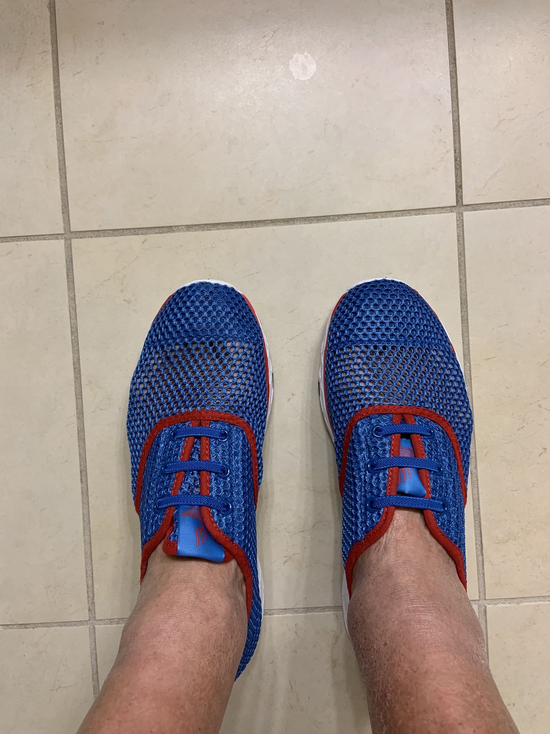 Customer photo review of Aleader Men's Xdrain Classic 1.0 Water Shoes