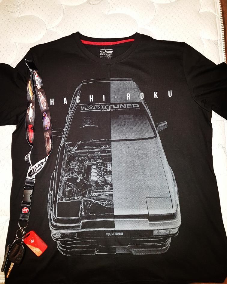 Customer photo review of Toyota AE86 Trueno Split Tee