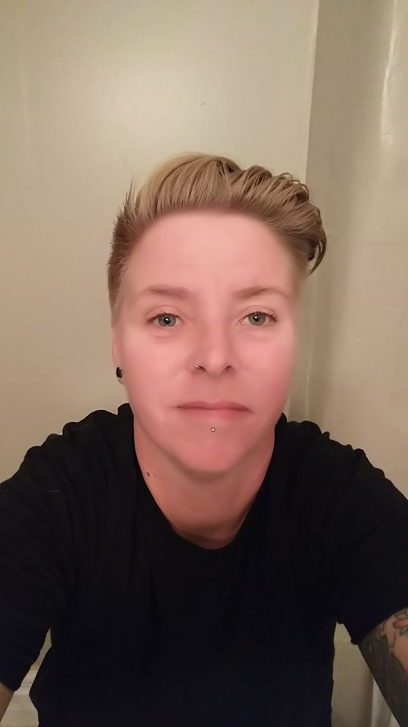 Customer photo review of TheSalonGuy CRAFTED Extreme Hold Matte Hair Paste – Maximum Control with a Matte Finish – 4oz