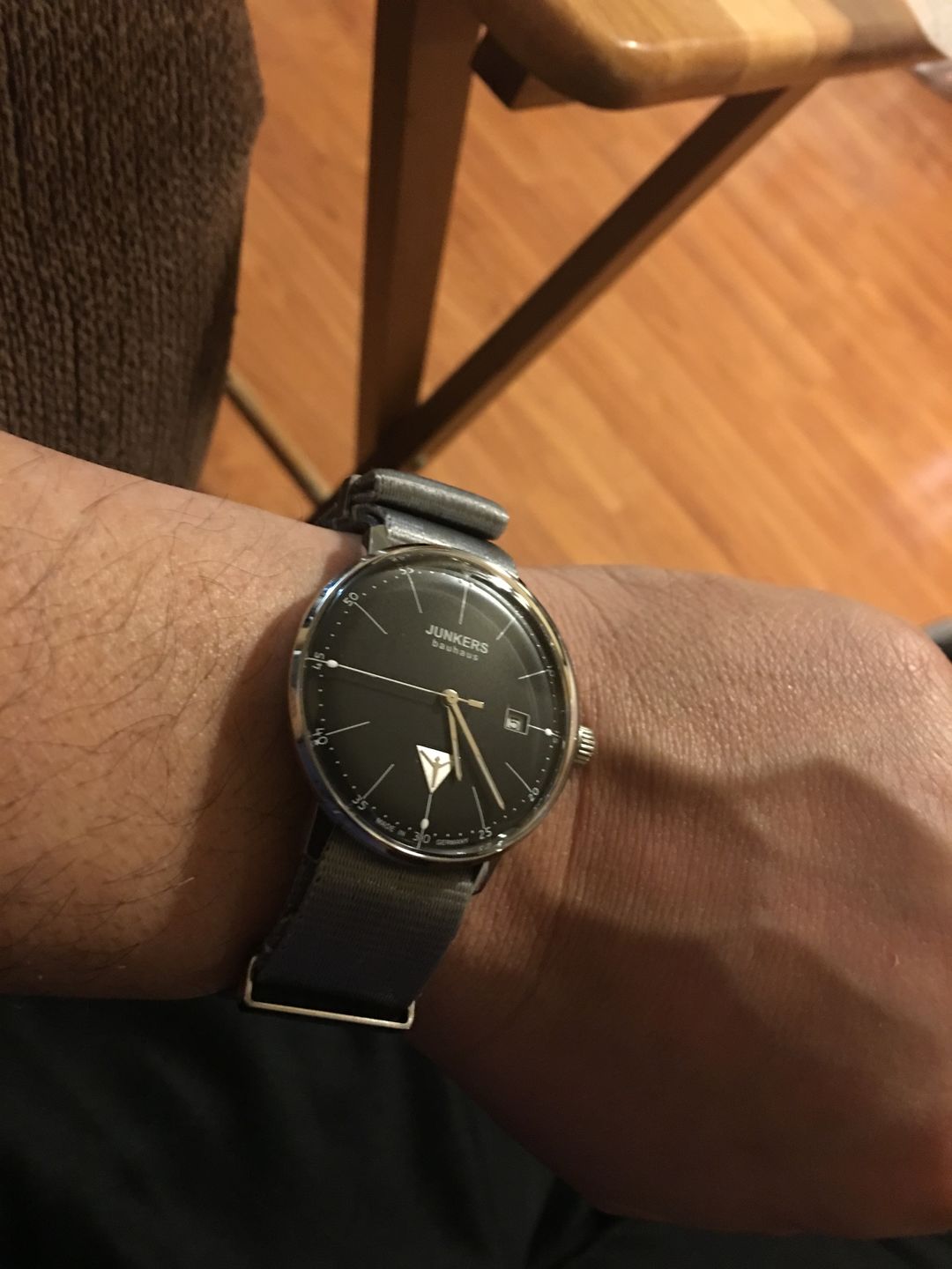 Customer photo review of AlphaShark Slim - Silver Lining