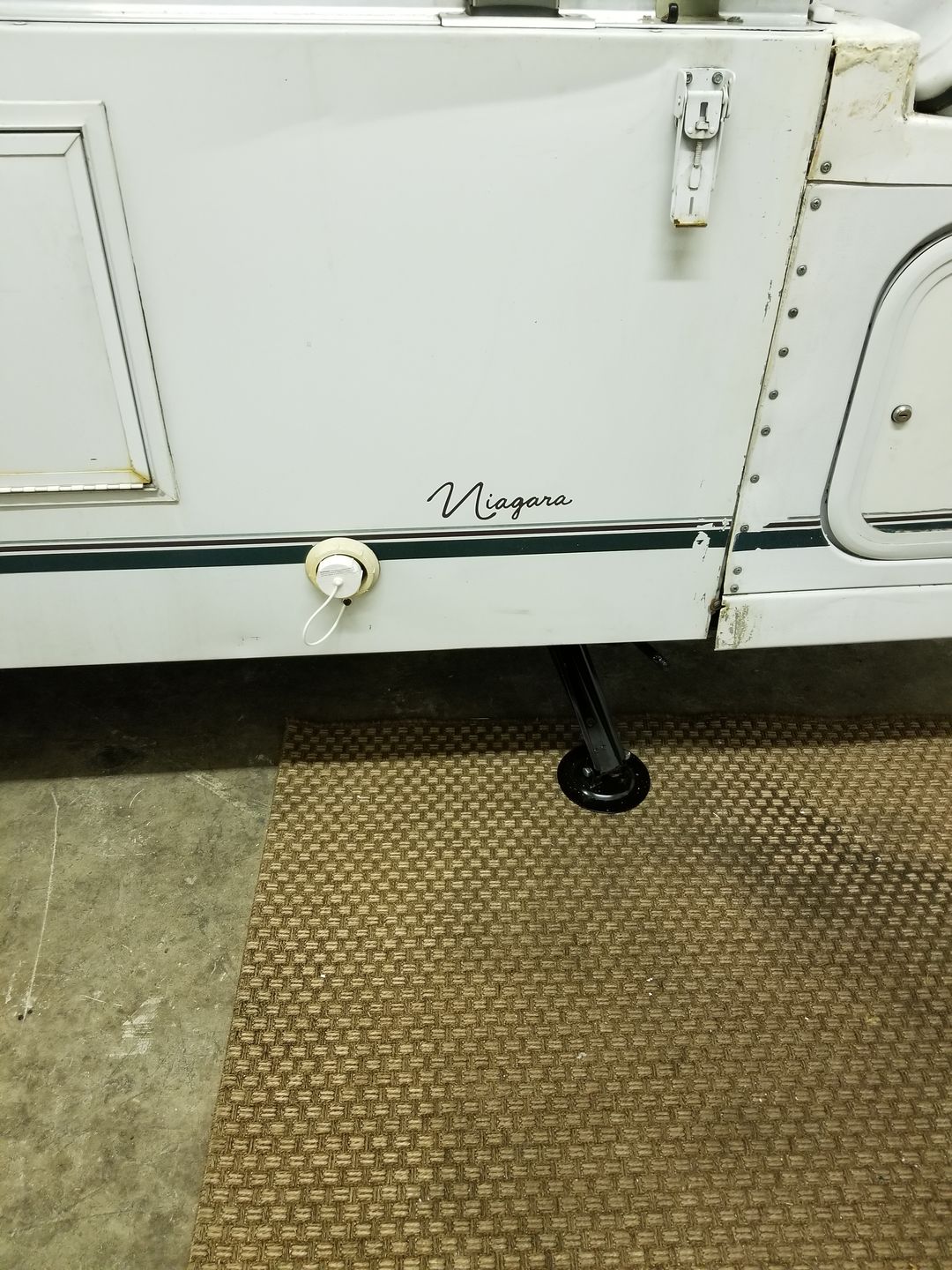 Customer photo review of Bed Leg Clip