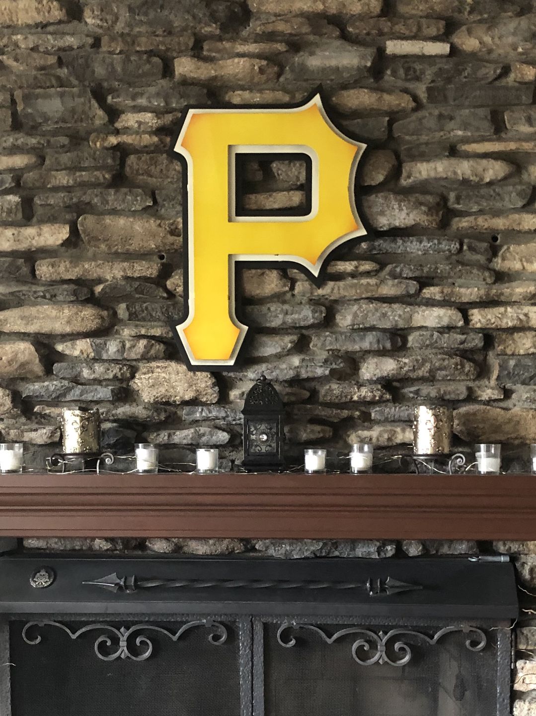 Customer photo review of Pittsburgh Pirates P Logo 3D Metal Artwork