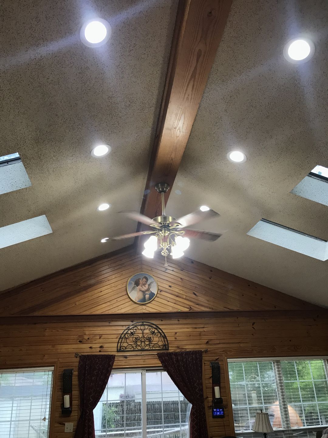 Customer photo review of 5/6-inch Dimmable LED Downlights / Can Lights, 1000 Lumens, Recessed Ceiling Light Fixture, 15W CRI90+