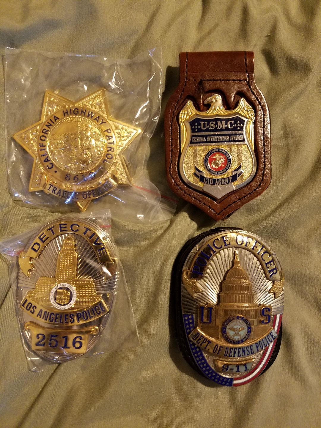 Customer photo review of LAPD Los Angeles Police Detective Badge Solid Copper Replica Movie Props With Number 2516