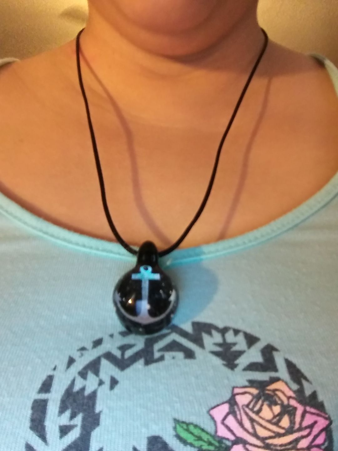 Customer photo review of Anchor Hologram Pendant with Infused Cremation Ash