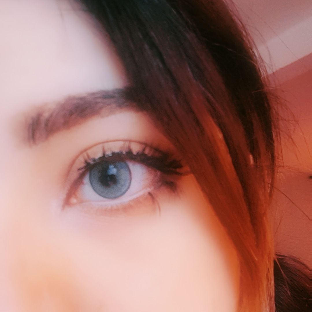 Customer photo review of Kazzue Fantasy Blue
