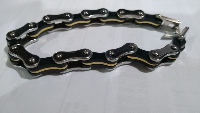 Customer photo review of Cycolinks Classic Chain Bracelet