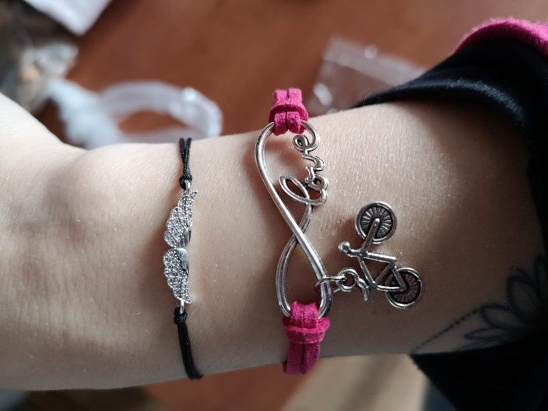 Customer photo review of Cycolinks Handmade Bicycle Love Bracelet