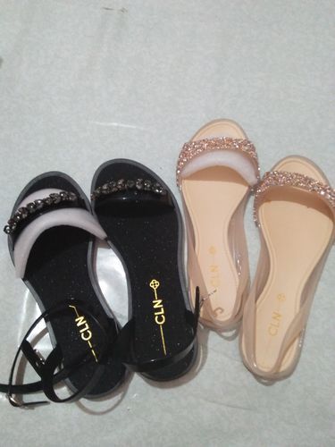 cln flat sandals