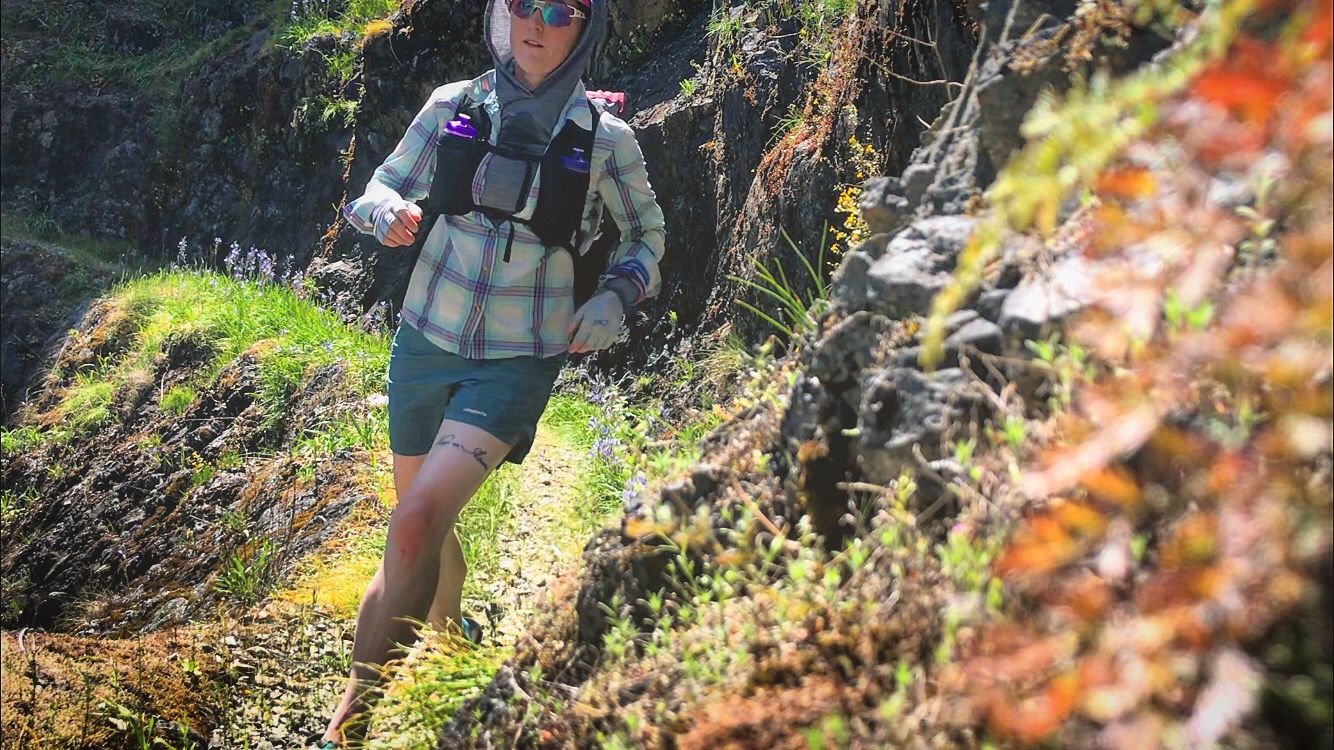 Customer photo review of WOMEN'S RIVER RUN HOODIE