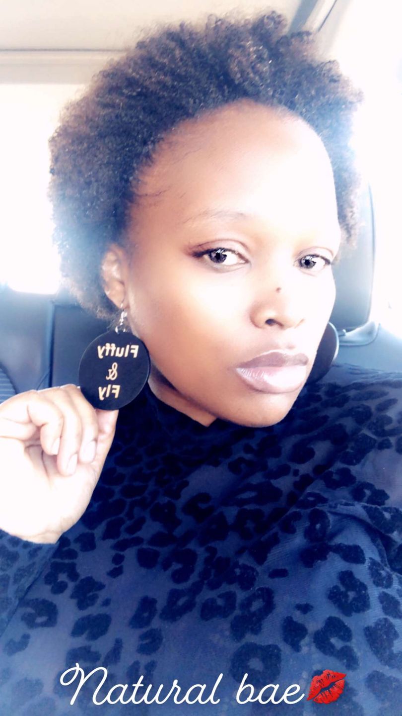Customer photo review of Hair Growth Serum for Curly Hair with Organic Castor Oil for Strengthening and Vanilla Berry Fragrance