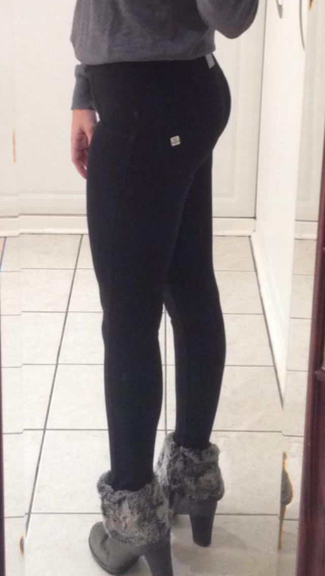 Customer photo review of High waist Butt lifting Jeggings - Black