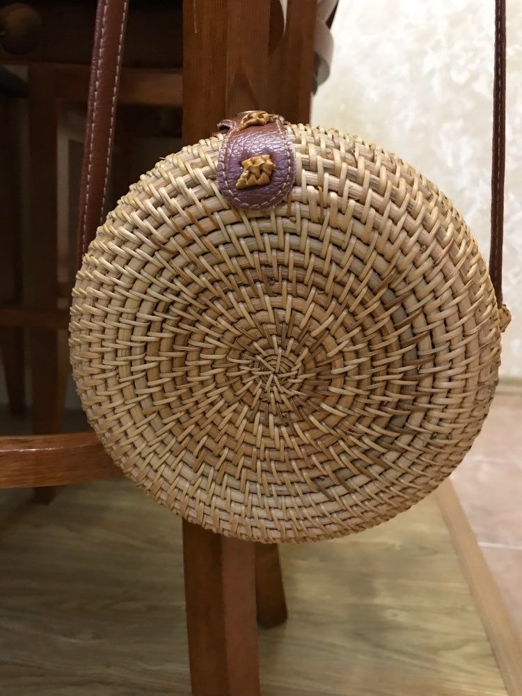 Very good quality bag! Super fast shipping. The seller is 5 stars.