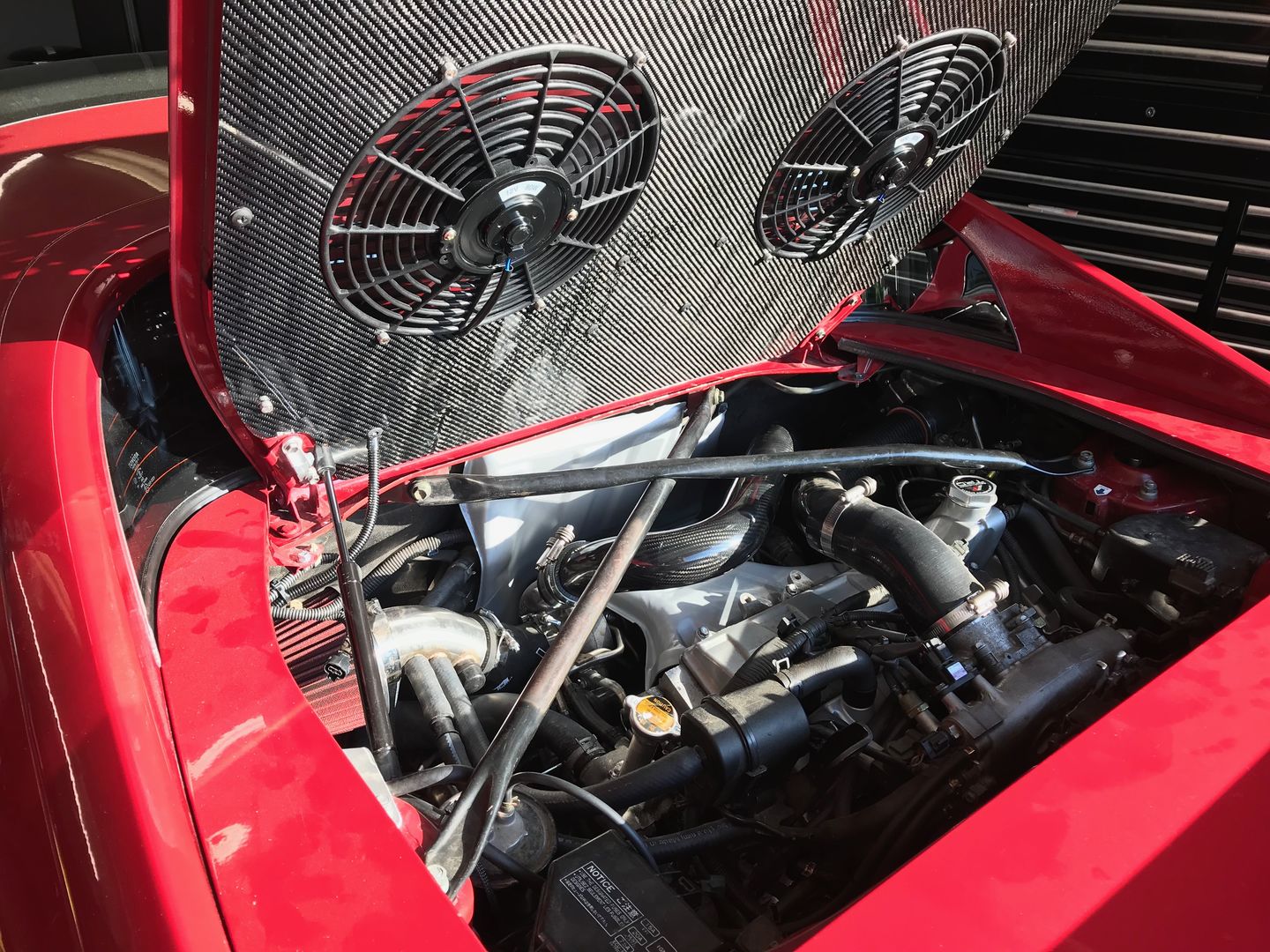 Customer photo review of Engine Lid Dual Fan Shroud (Mirror Finish/Carbon Fiber/Raw Aluminum)