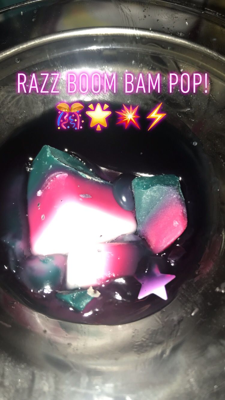Customer photo review of Razz Boom Bam Pop! Wax Melts