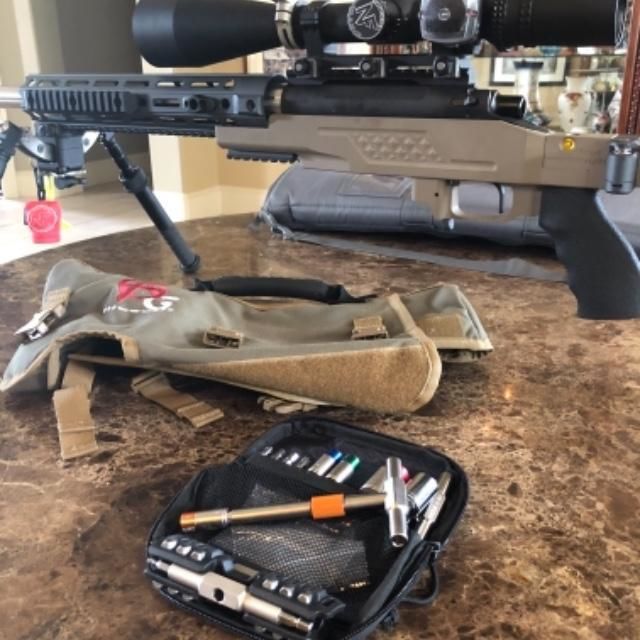 Customer photo review of 65, 45, 25 & 15 Inch Lbs Kit With Deluxe Case, T-Handle, and Extended Bit